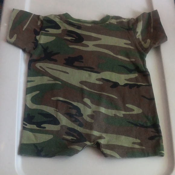 Camouflage Grunt romper - Picture 2 of 2